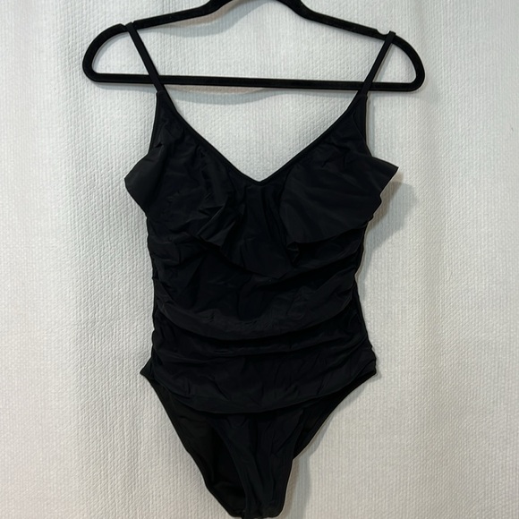 CiCiBird Women’s One Piece Bathing Suit Ruched Ruffle detail‎ at Bust size Small - Picture 3 of 9